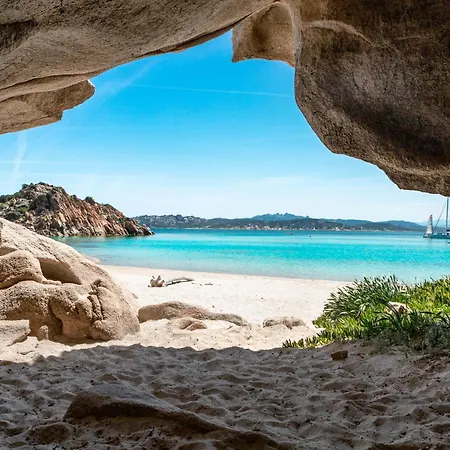 Apartment Toro's Vi - 4 Guests - 30'porto Cervo & Free Parking