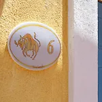 Toro's Vi - 4 Guests - 30'porto Cervo & Free Parking *