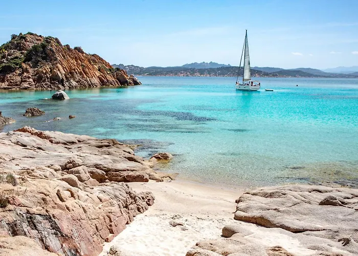 Apartman Toro Flat Vi 15' Palau, 30' Porto Cervo & Free Parking *